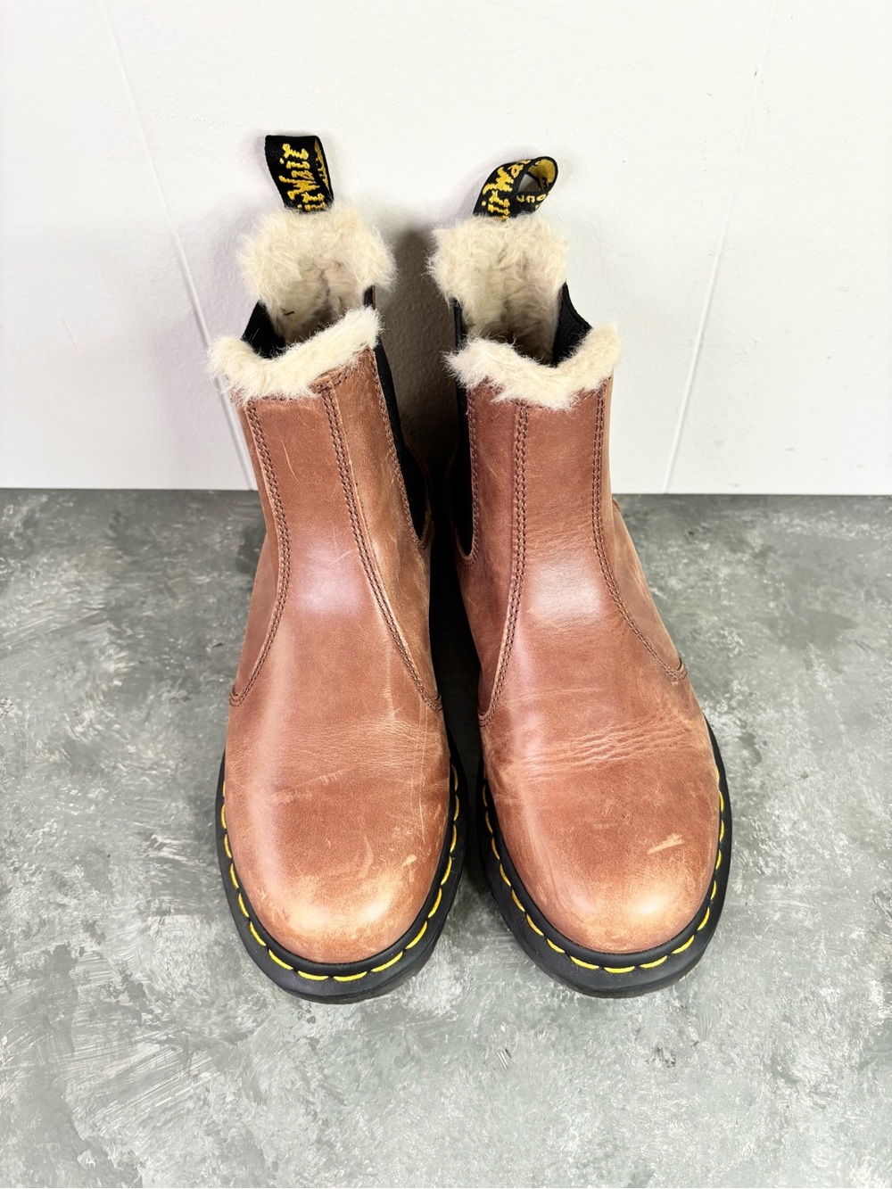 Dr Martens 2976 Leonore Chelsea Boots Faux Fur Lined Saddle Tan size 7 brown - Picture 6 of 10